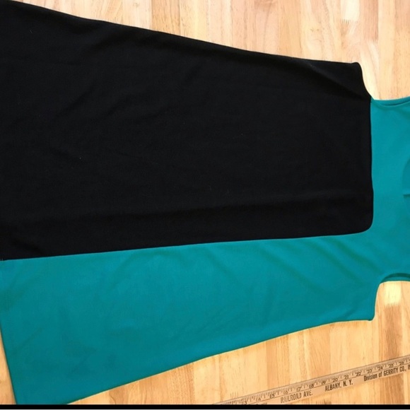 Block color work dress - Picture 3 of 5